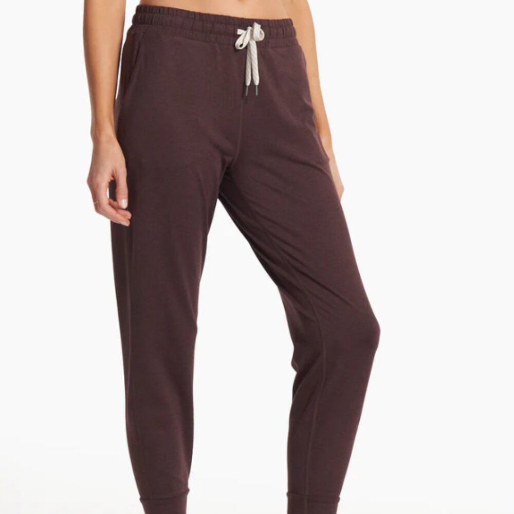 Vuori Performance Joggers - Plum (S)